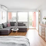 Apartma Vrtnica 5th Floor Apartment