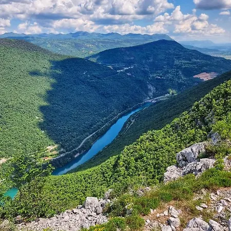 Apartma Vrtnica 5th Floor *