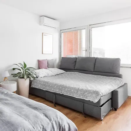 Apartma Vrtnica 5th Floor Apartment Nova Gorica