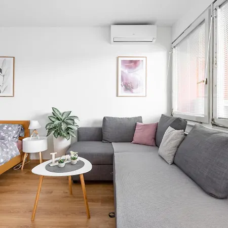 Apartma Vrtnica 5th Floor 公寓