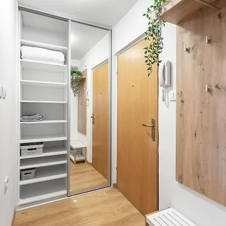 Apartma Vrtnica 5th Floor