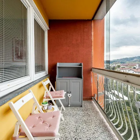 Apartma Vrtnica 5th Floor Apartment *