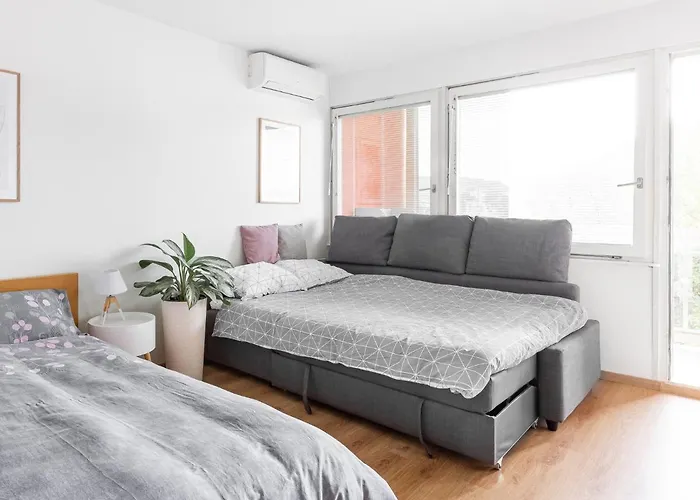 Apartma Vrtnica 5th Floor Appartamento Nova Gorica