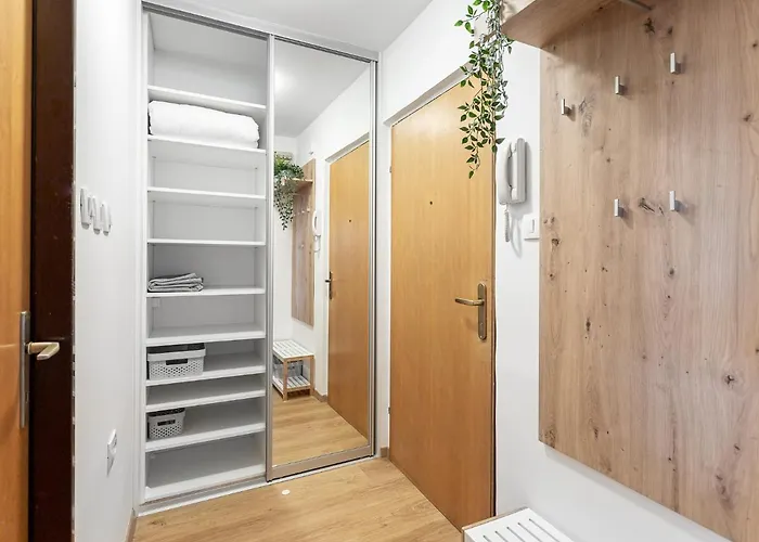 Apartma Vrtnica 5th Floor